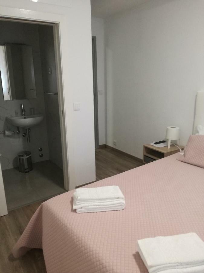 Baixinho Guest House Vila Praia de Âncora Esterno foto