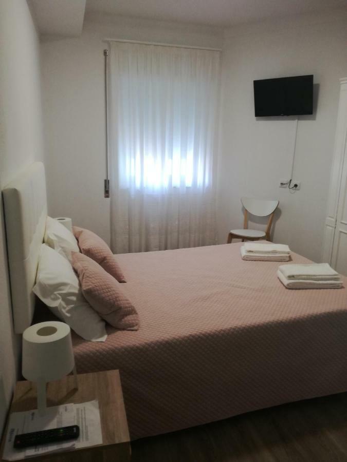 Baixinho Guest House Vila Praia de Âncora Esterno foto
